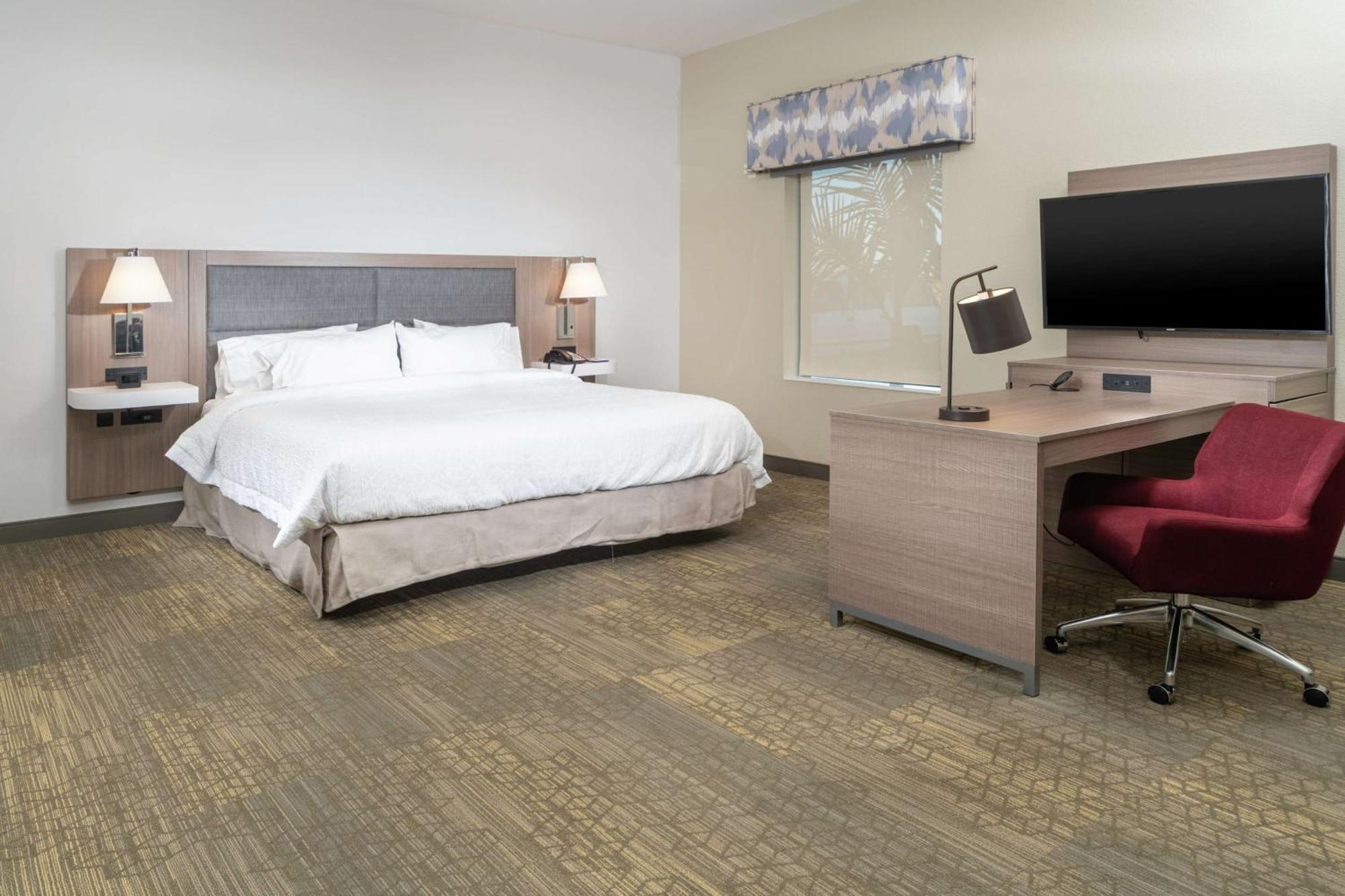 Hampton & 3* Santa Maria (Santa Barbara County)